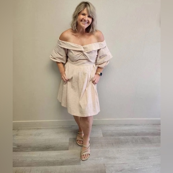 CHRISELLE x J.O.A. Premium Tiered Sleeve Dress - New - Size XL - Picture 3 of 6